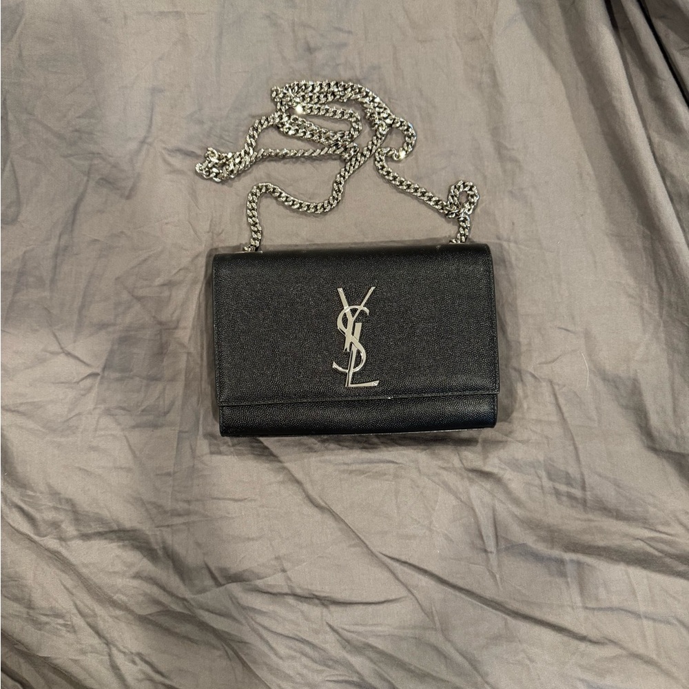 YSL Kate Small chain crossbody bag in Grain De Poudre Embossed Leather